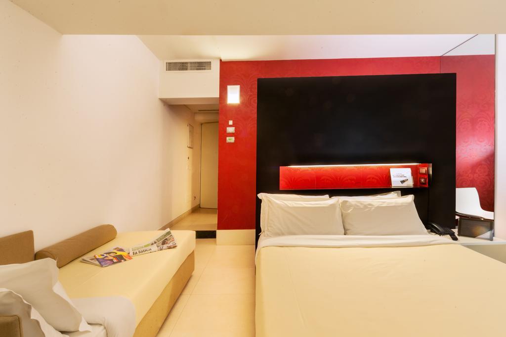 Savoy 4*