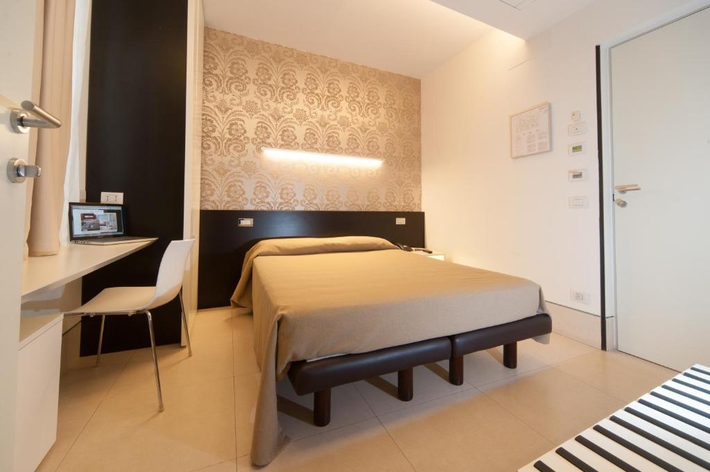 Savoy 4*
