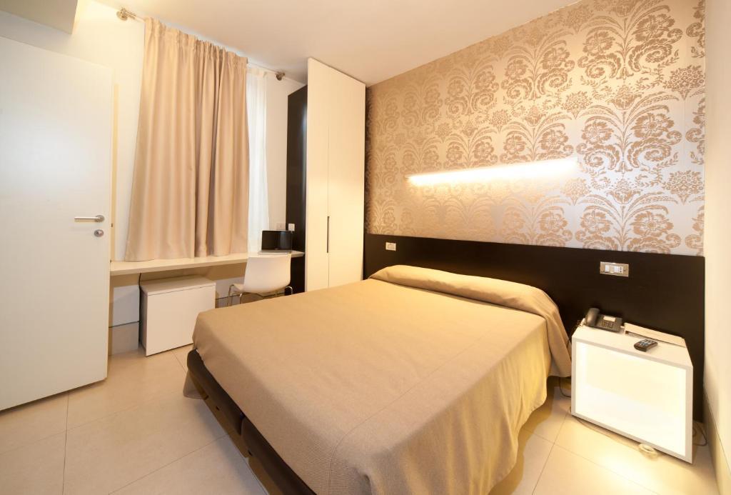 Savoy Hotel 4*